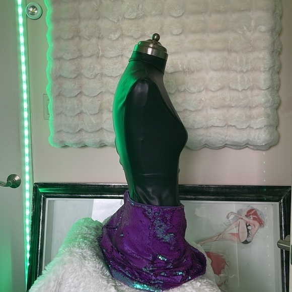 Love Fire purple blue sequins new mini skirt Size M - Picture 6 of 6